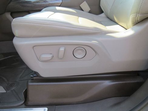 Certified 2022 Chevrolet Silverado 1500 LTZ w/ LTZ Premium Package RWD image 20