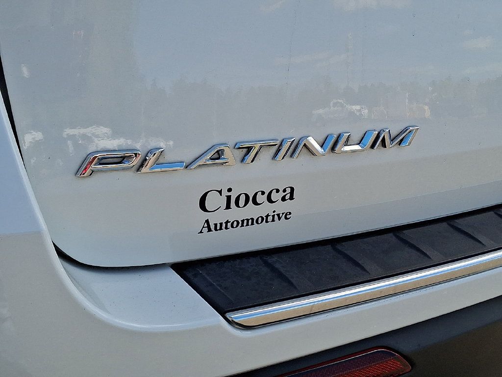 Used 2022 Ford Explorer Platinum w/ Equipment Group 601A AWD/4WD image 32