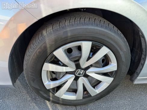 Used 2023 Honda Civic LX image 6