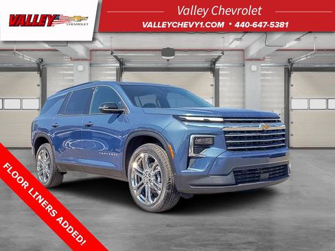 New 2026 Chevrolet Traverse LT w/ Driver Confidence Package image 1