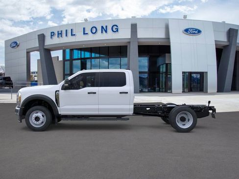 New 2025 Ford F550 XLT image 3