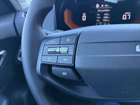 New 2025 Kia K4 LXS image 35