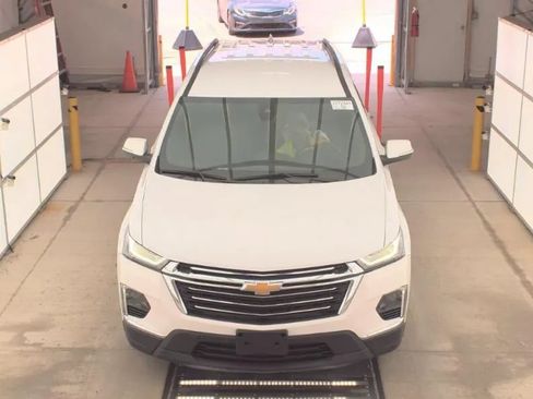 Used 2023 Chevrolet Traverse LT AWD/4WD image 2