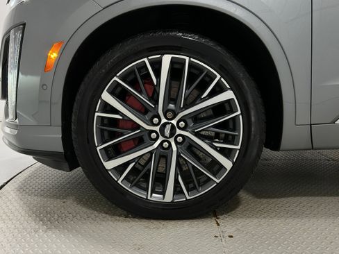 Used 2024 Cadillac XT6 Sport w/ Technology Package AWD/4WD image 41