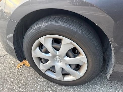 Used 2017 MAZDA MAZDA3 Sport FWD image 5