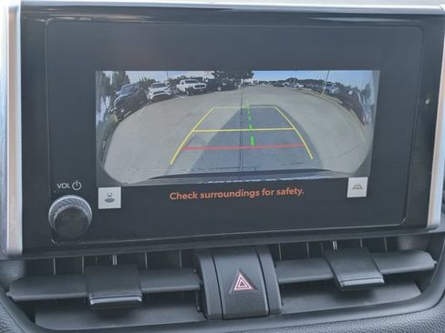 Certified 2025 Toyota RAV4 LE AWD/4WD image 18
