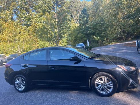 Used 2019 Hyundai Elantra SEL image 9