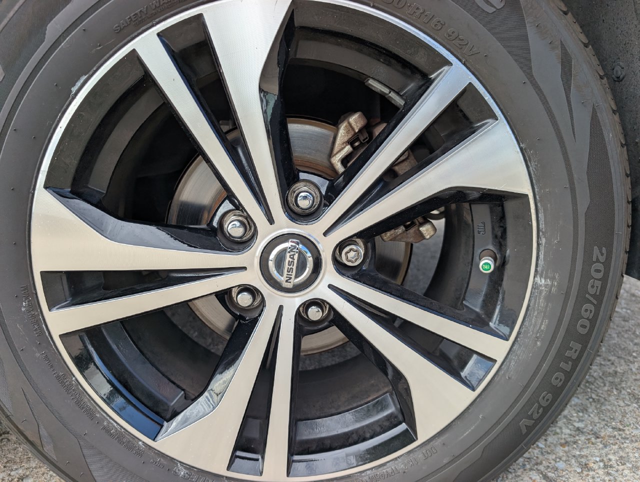 Used 2020 Nissan Sentra SV FWD image 8