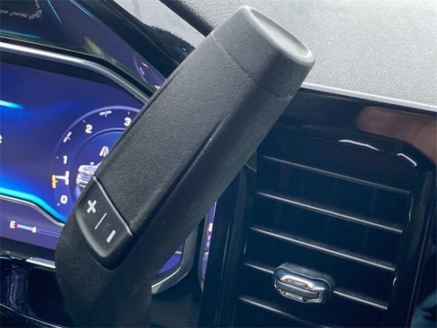 Used 2024 Chevrolet Silverado 2500 LTZ w/ LTZ Convenience Package image 28