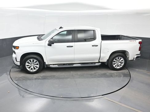 Used 2022 Chevrolet Silverado 1500 Custom AWD/4WD image 18