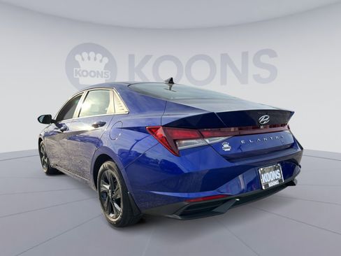 Used 2023 Hyundai Elantra SEL image 14