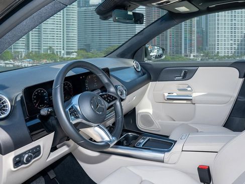 Used 2025 Mercedes-Benz GLA 250 image 15