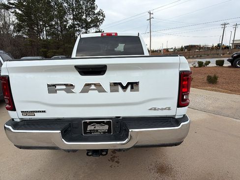 Used 2025 RAM 2500 Big Horn image 9