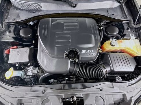 Used 2021 Chrysler 300 S w/ S Model Appearance Package RWD image 28