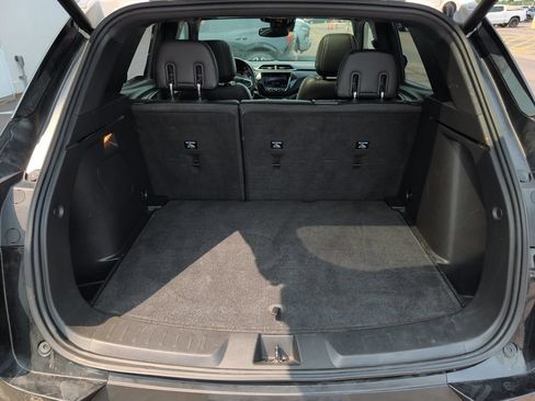 Used 2021 Chevrolet TrailBlazer ACTIV w/ Sun and Liftgate Package FWD image 9