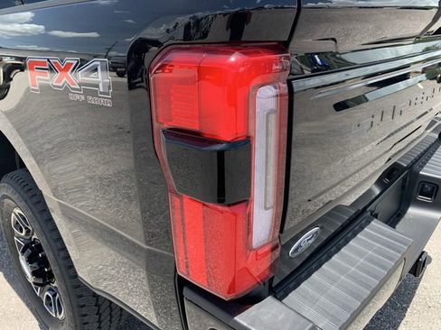 New 2025 Ford F350 Platinum w/ FX4 Off-Road Package image 10