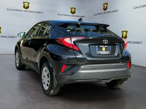 Used 2021 Toyota C-HR LE image 7