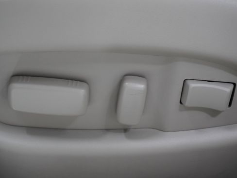 Used 2014 Cadillac SRX Premium image 15