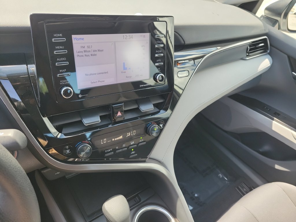 Used 2024 Toyota Camry LE w/ Convenience Package FWD image 14