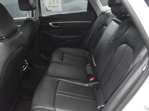 Used 2025 Hyundai Sonata Limited image 19