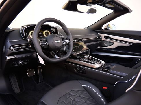 New 2026 Aston Martin Vanquish Convertible image 3