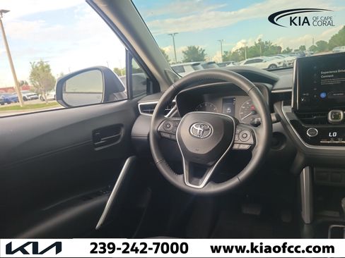 Used 2024 Toyota Corolla Cross LE w/ Moonroof Package AWD/4WD image 20