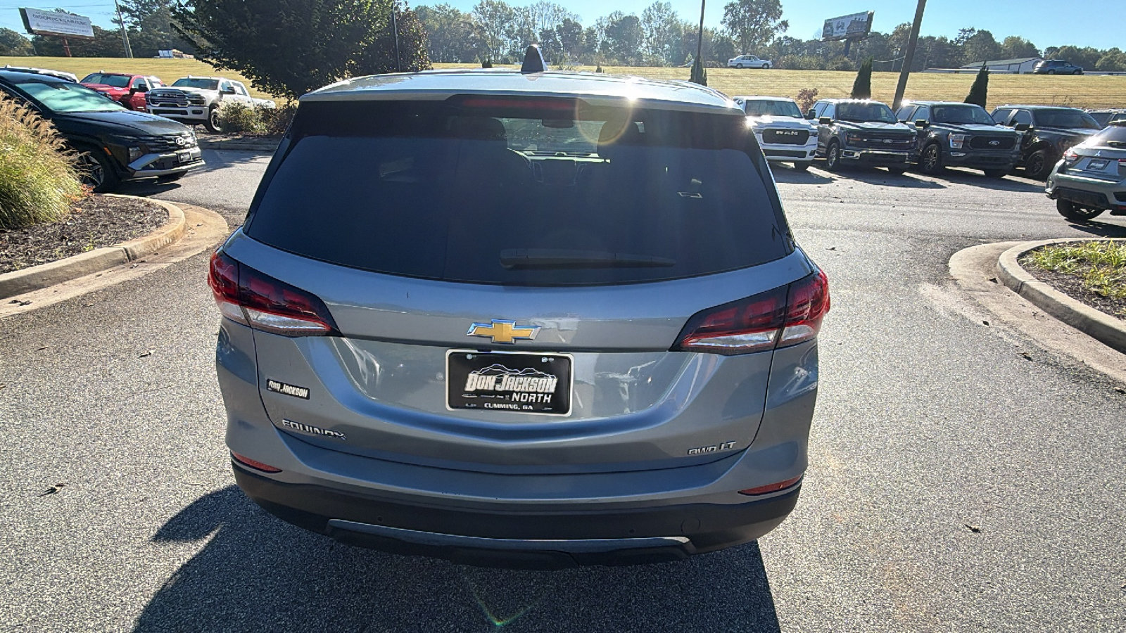 Used 2024 Chevrolet Equinox LT AWD/4WD image 9