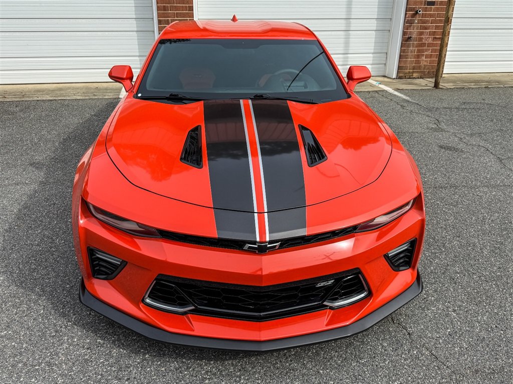 Used 2018 Chevrolet Camaro SS w/ Hot Wheels Edition RWD image 9