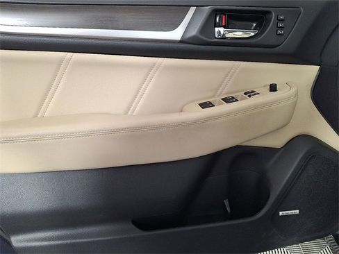 Used 2018 Subaru Legacy 3.6R Limited image 15