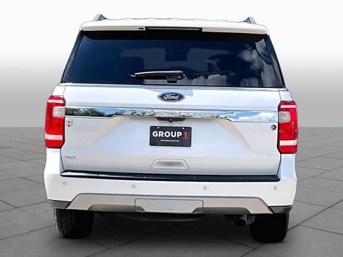 Used 2018 Ford Expedition XLT w/ Equipment Group 202A RWD image 5