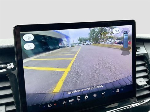 Used 2023 Ford Transit 350 XLT image 15