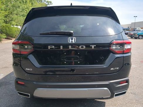 New 2026 Honda Pilot Elite image 5