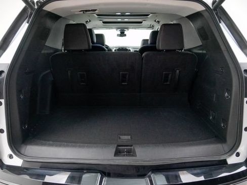 Used 2021 Chevrolet Traverse Premier w/ Redline Edition AWD/4WD image 12