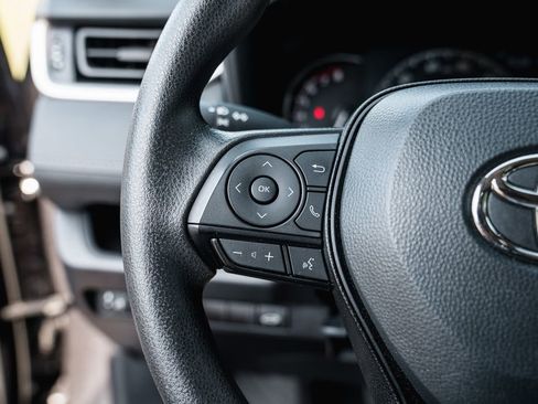 Used 2024 Toyota RAV4 XLE w/ Convenience Package image 16