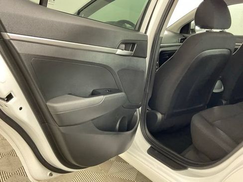 Used 2019 Hyundai Elantra SE w/ Cargo Package FWD image 20