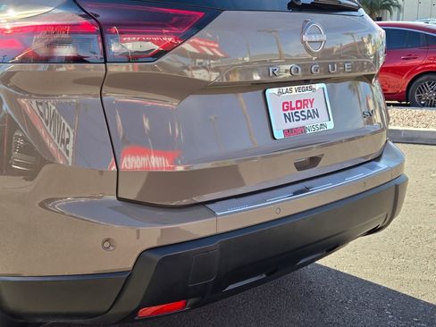 Certified 2024 Nissan Rogue SV image 9