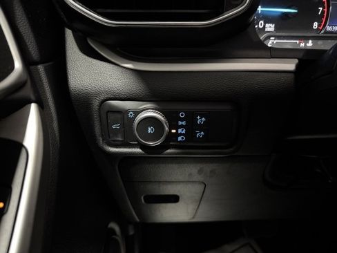 Used 2021 Ford Explorer XLT w/ Equipment Group 202A image 18