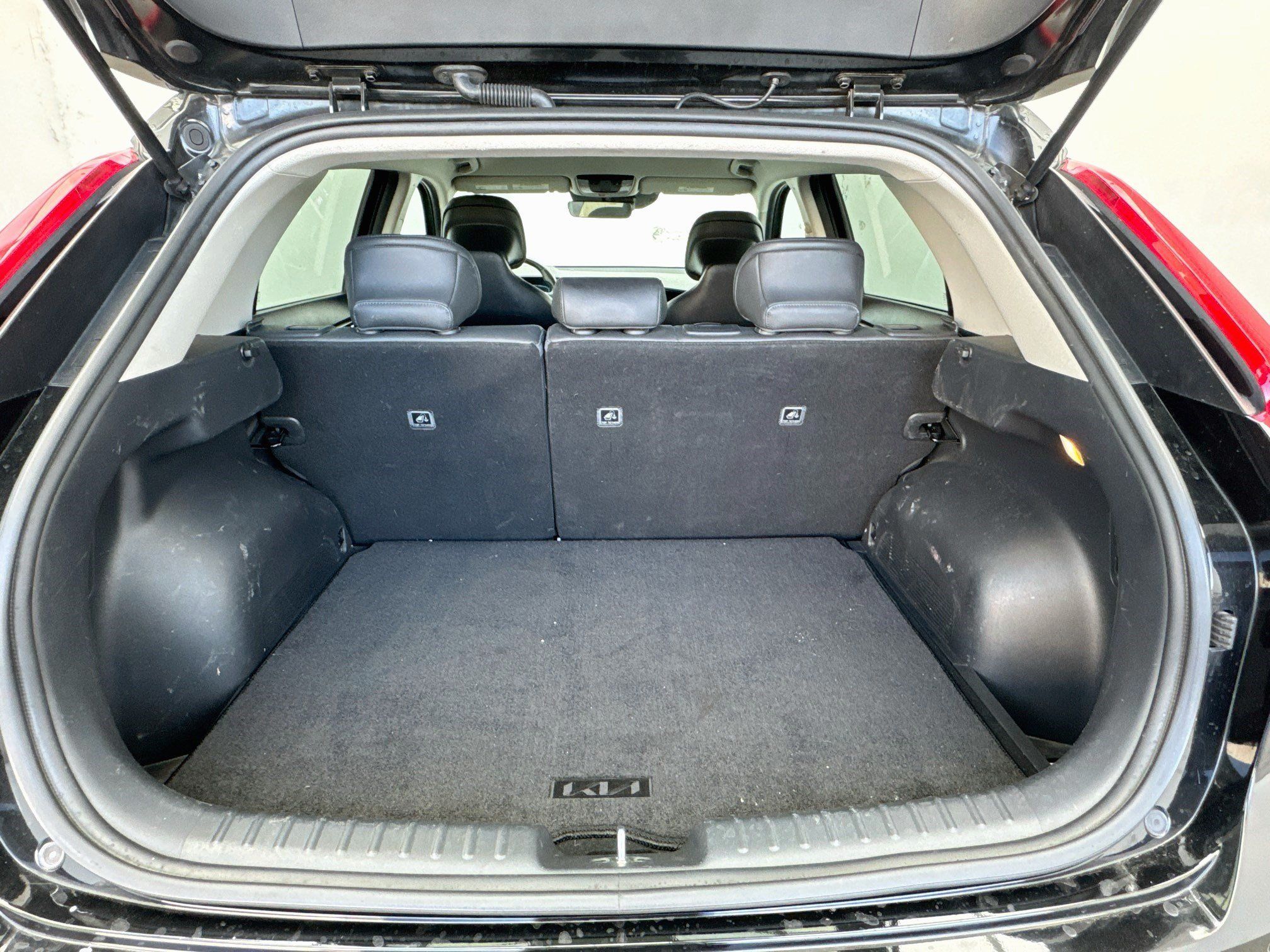 Used 2023 Kia Niro EX FWD image 17