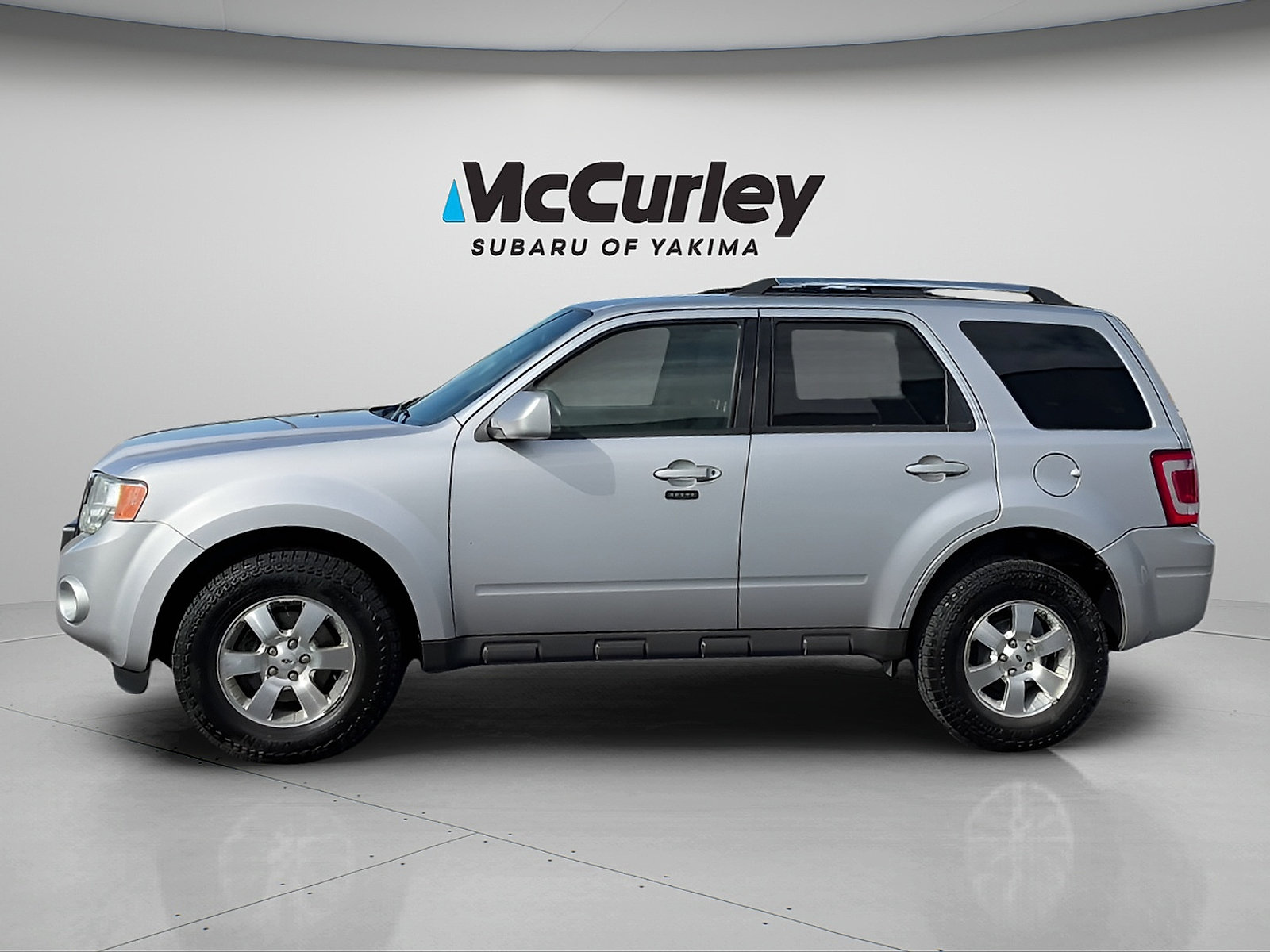 Used 2011 Ford Escape Limited AWD/4WD image 3