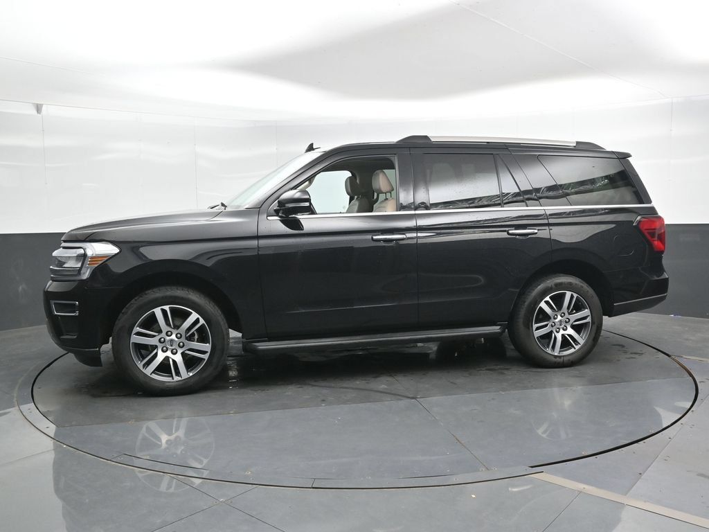 Used 2024 Ford Expedition Limited AWD/4WD image 8