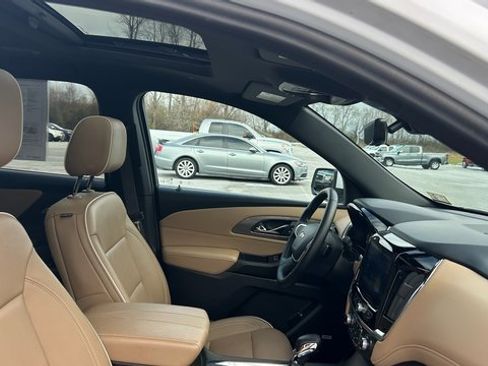 Certified 2023 Chevrolet Traverse Premier image 55