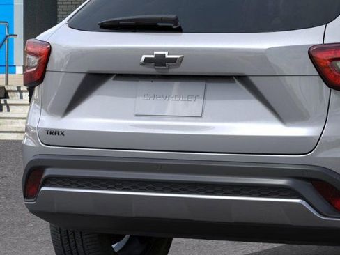 New 2026 Chevrolet Trax LT w/ Driver Confidence Package image 14