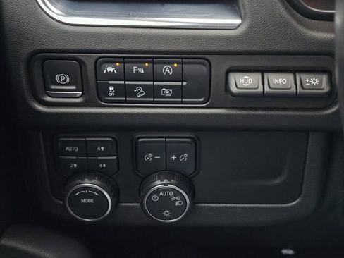 Used 2023 Chevrolet Tahoe High Country image 18