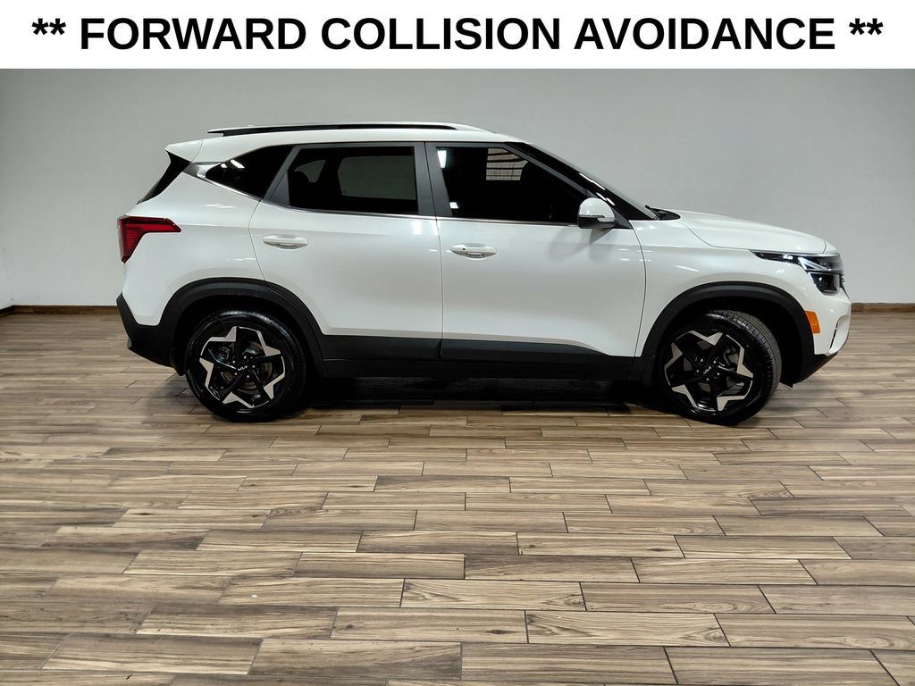Used 2024 Kia Seltos EX AWD/4WD image 13