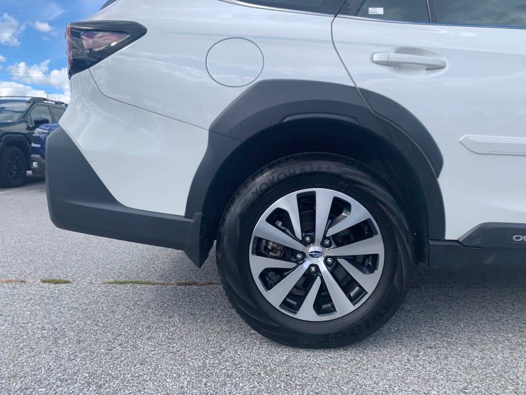 Used 2024 Subaru Outback AWD/4WD image 24