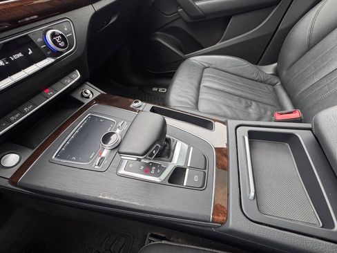 Used 2018 Audi Q5 2.0T Premium Plus w/ Premium Plus Package AWD/4WD image 27