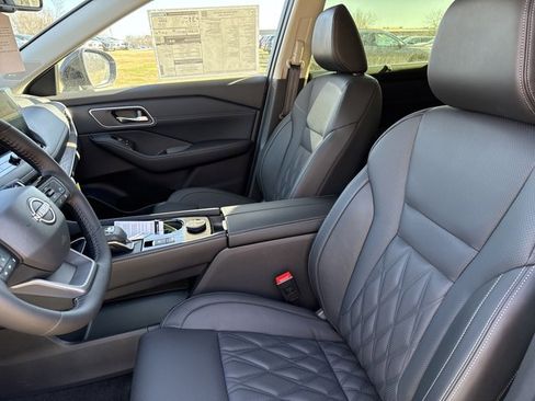 New 2026 Nissan Rogue Platinum w/ Platinum Premium Package AWD/4WD image 5