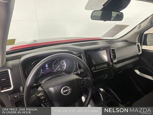 Used 2022 Nissan Frontier SV w/ Technology Package RWD image 31