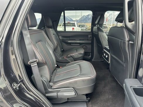 Used 2023 Ford Expedition Limited image 13