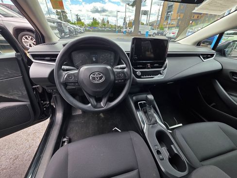 Used 2024 Toyota Corolla LE image 12